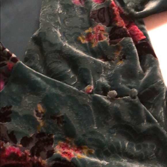 Dress - Picture 5 of 6